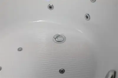 Wanna z hydromasażem EB-101 R PRAWA prostokątna 170cmx101cmx63cm  DYSZE OBROTOWE, PILOT
