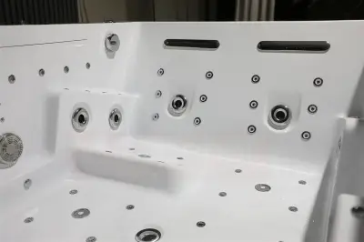 Wirujące dysze Wanna z hydromasażem EB-100 prostokątna 180cmx120cmx66cm Wodospad LED x 2+Ambiente z podgrzewaczem+pilot